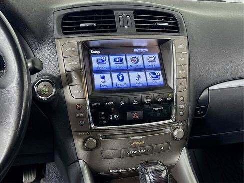 Used 2013 Lexus IS 250C image 12