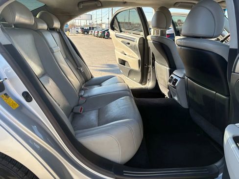 Used 2013 Lexus LS 460 L w/ Preferred Accessory Package image 18