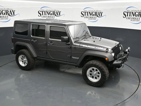 Used 2014 Jeep Wrangler Unlimited Rubicon w/ Connectivity Group AWD/4WD image 18