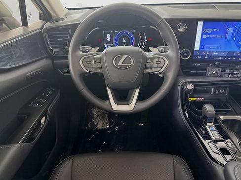 Used 2024 Lexus NX 250 FWD image 25