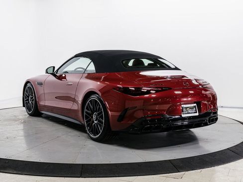 Used 2022 Mercedes-Benz SL 63 AMG 4MATIC w/ AMG Aerodynamic Package image 30