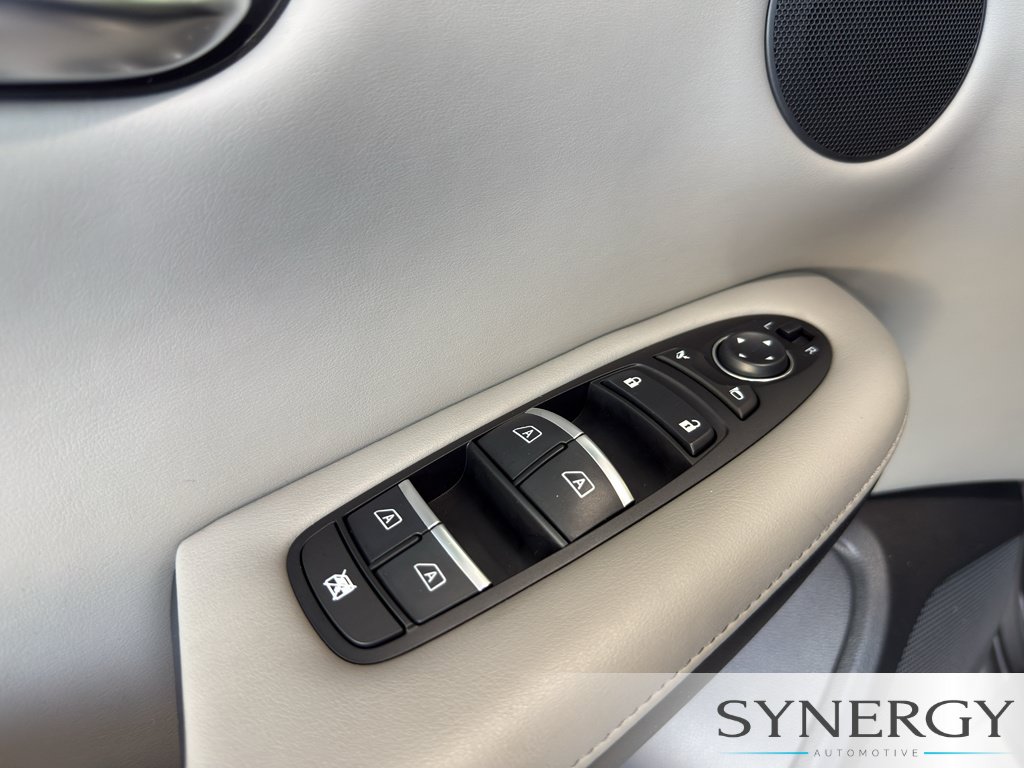 Certified 2023 INFINITI QX50 Luxe FWD image 20