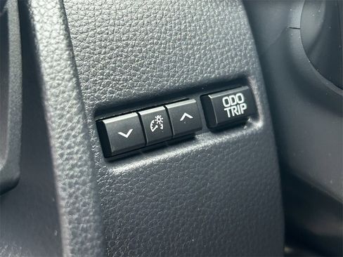 Used 2025 Toyota Prius LE image 23