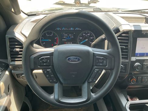 Used 2022 Ford F250 XLT w/ XLT Premium Package AWD/4WD image 21