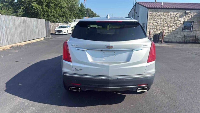 Used 2017 Cadillac XT5 Luxury w/ Driver Awareness Package FWD image 7
