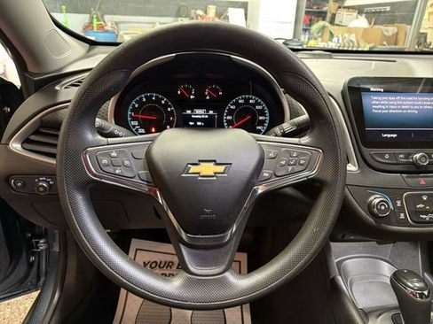Certified 2019 Chevrolet Malibu LS FWD image 14