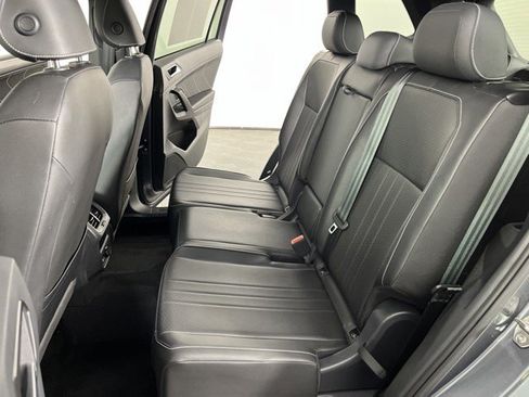 Used 2023 Volkswagen Tiguan SE R-Line FWD image 37