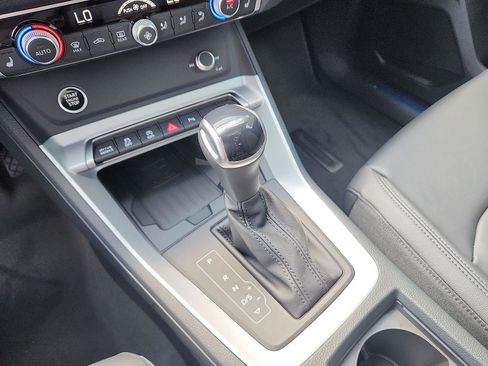 New 2025 Audi Q3 2.0T Premium image 13