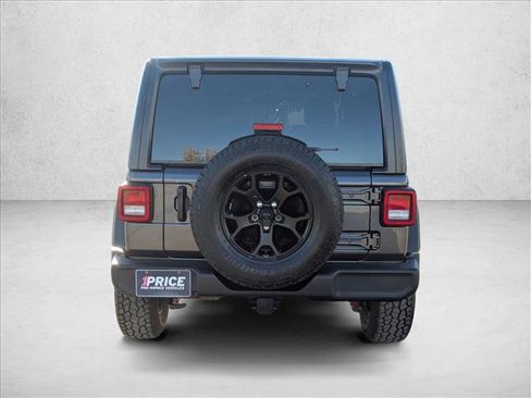 Used 2021 Jeep Wrangler Willys image 7