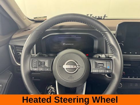 Used 2023 Nissan Rogue Platinum AWD/4WD image 16
