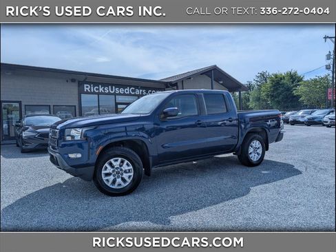 Used 2022 Nissan Frontier SV AWD/4WD image 1