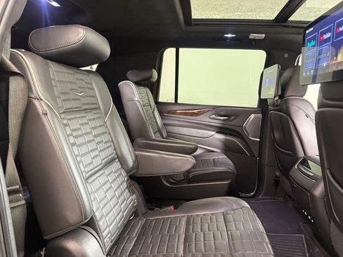 Used 2022 Cadillac Escalade ESV Sport Platinum w/ LPO, Floor Liner Package image 29