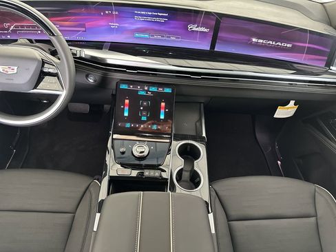 New 2026 Cadillac Escalade Sport w/ Touring Package AWD/4WD image 13