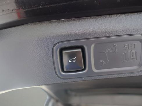Used 2024 Ford Expedition Limited AWD/4WD image 31