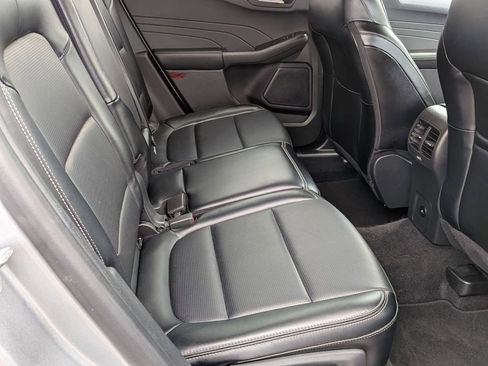 Used 2024 Ford Escape Platinum AWD/4WD image 29