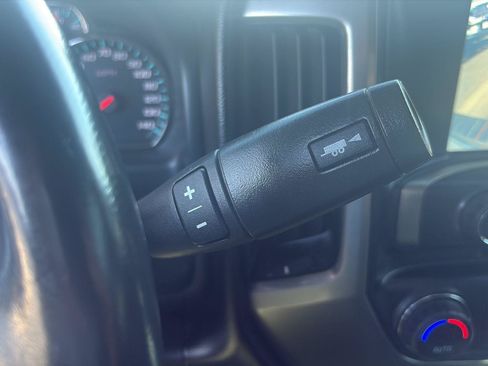 Used 2018 Chevrolet Silverado 1500 LT w/ All Star Edition RWD image 24