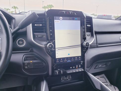 Used 2024 RAM 2500 Big Horn w/ Sport Appearance Package image 34