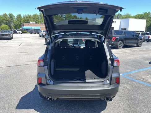 Certified 2022 Ford Escape SE w/ SE Sport Appearance Package AWD/4WD image 3