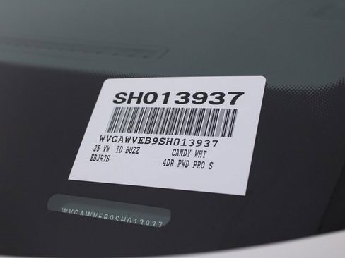 New 2025 Volkswagen ID. Buzz Pro S image 31