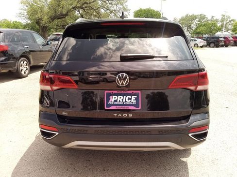 Used 2024 Volkswagen Taos SE FWD image 6