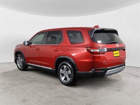 Certified 2025 Honda Pilot EX-L image 3