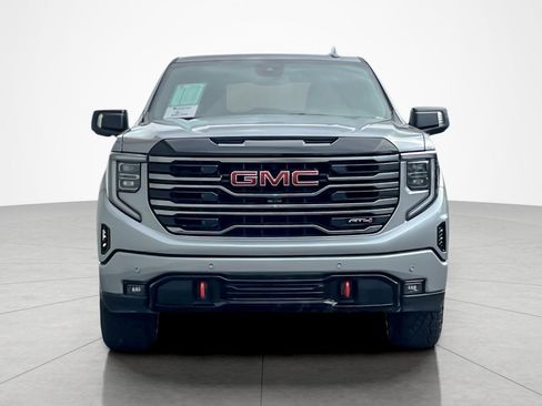 Used 2025 GMC Sierra 1500 AT4 image 8