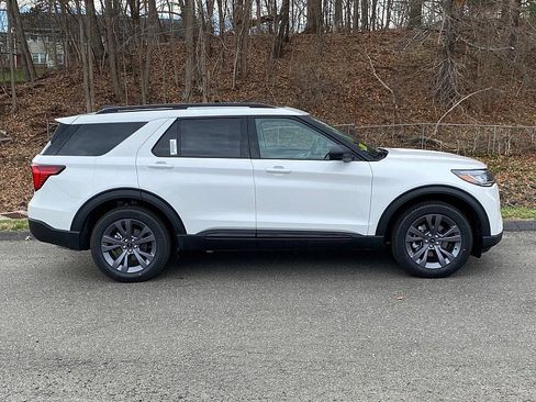 New 2026 Ford Explorer Active w/ Active Comfort Package image 12