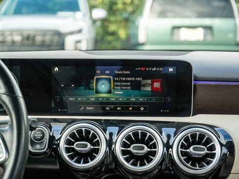 Used 2019 Mercedes-Benz A 220 image 14