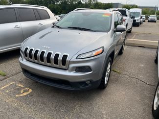 Used 2015 Jeep Cherokee Latitude FWD video 2