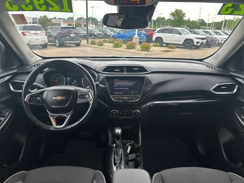 Used 2023 Chevrolet TrailBlazer LT AWD/4WD image 14