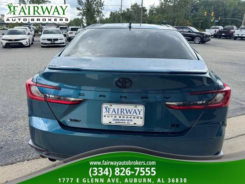 Used 2025 Toyota Camry SE FWD image 7