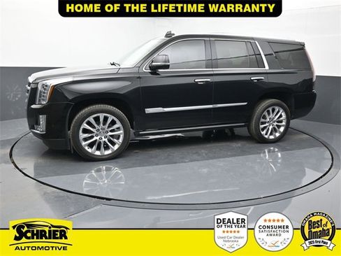 Used 2020 Cadillac Escalade Premium Luxury image 1