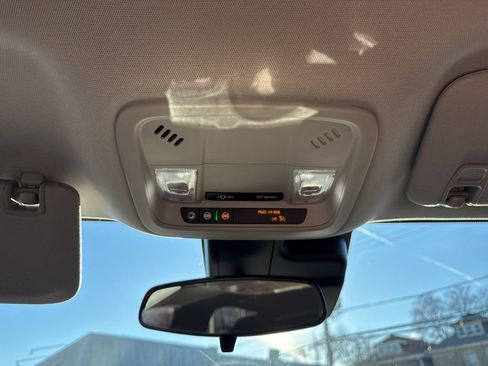 Used 2024 Chevrolet Malibu LT image 37