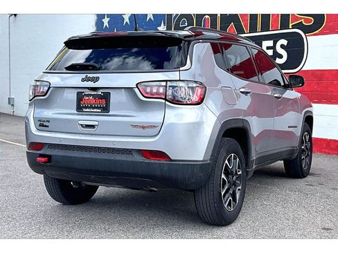 Used 2021 Jeep Compass Trailhawk AWD/4WD image 2