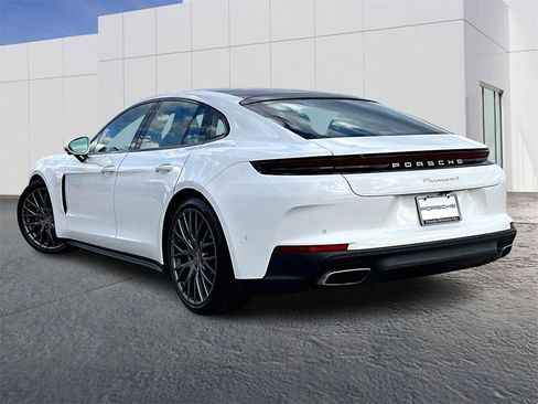 Used 2025 Porsche Panamera 4 image 3