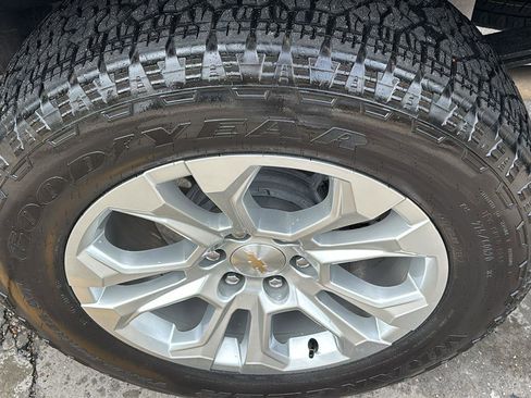 Certified 2024 Chevrolet Silverado 1500 LTZ AWD/4WD image 13