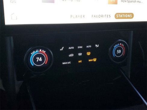 Used 2023 Land Rover Range Rover SE image 30