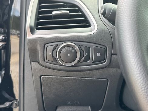 New 2024 Ford Edge SE image 29