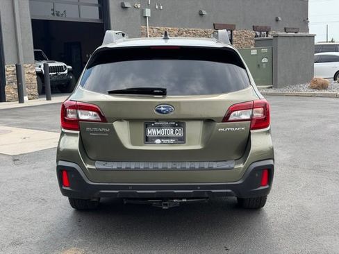 Used 2018 Subaru Outback 2.5i Limited AWD/4WD image 4