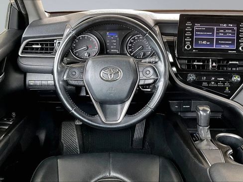Used 2021 Toyota Camry SE FWD image 8