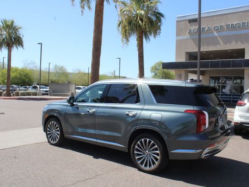Used 2024 Hyundai Palisade Calligraphy AWD/4WD image 3