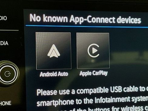 New 2026 Volkswagen Taos SE AWD/4WD image 14