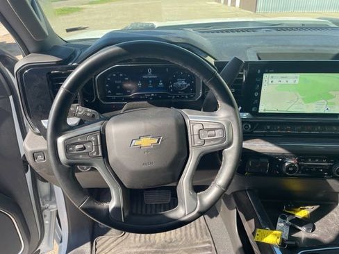 Used 2024 Chevrolet Silverado 2500 LTZ w/ LTZ Plus Package AWD/4WD image 15