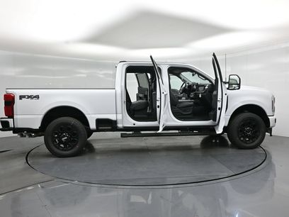 New 2026 Ford F250 Lariat w/ Black Appearance Package