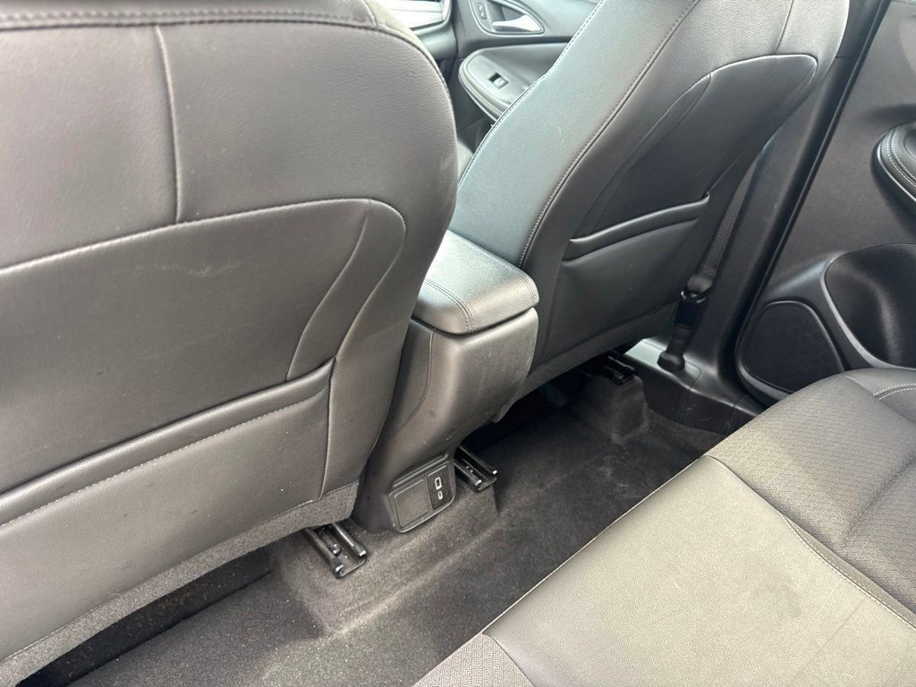 Used 2024 Buick Encore GX Preferred FWD image 59