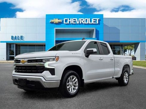 Used 2024 Chevrolet Silverado 1500 LT RWD image 7