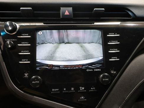 Used 2018 Toyota Camry SE w/ Audio Package FWD image 27