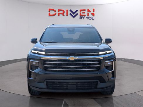 New 2026 Chevrolet Traverse LT w/ Enhanced Driving Package FWD image 8