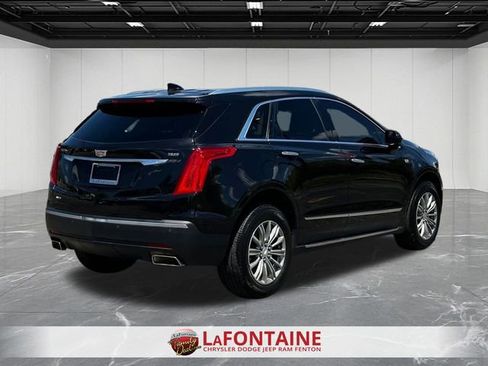 Used 2017 Cadillac XT5 Luxury w/ Driver Awareness Package AWD/4WD image 5