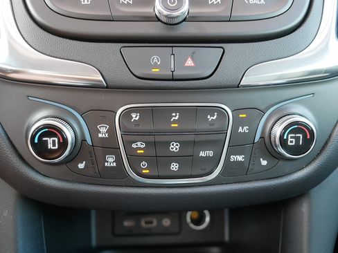 Used 2023 Chevrolet Equinox LT AWD/4WD image 23